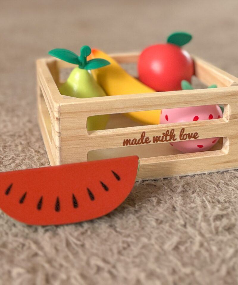 Erksavärviline puidust puuviljakomplekt