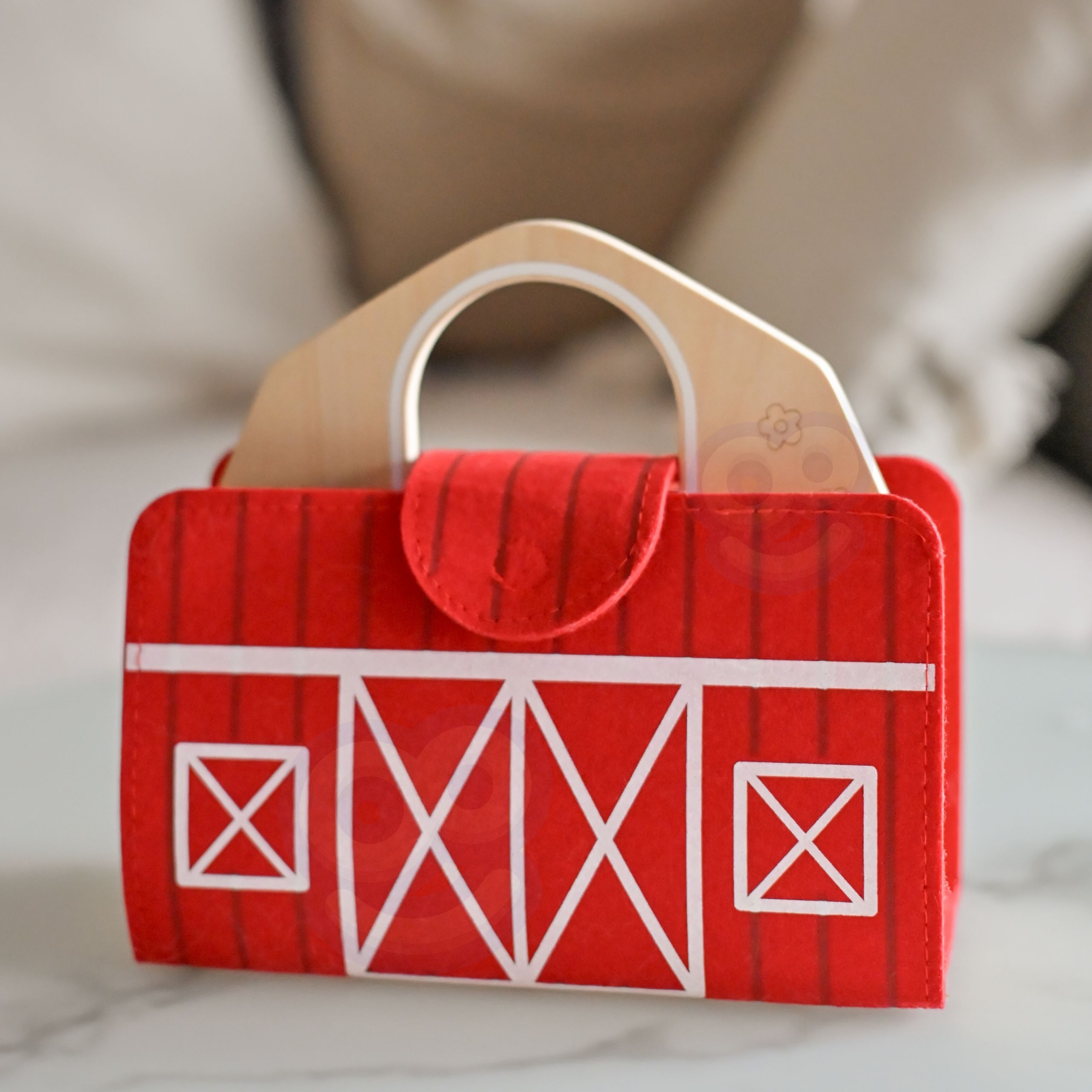 Loovust edendav puidust komplekt