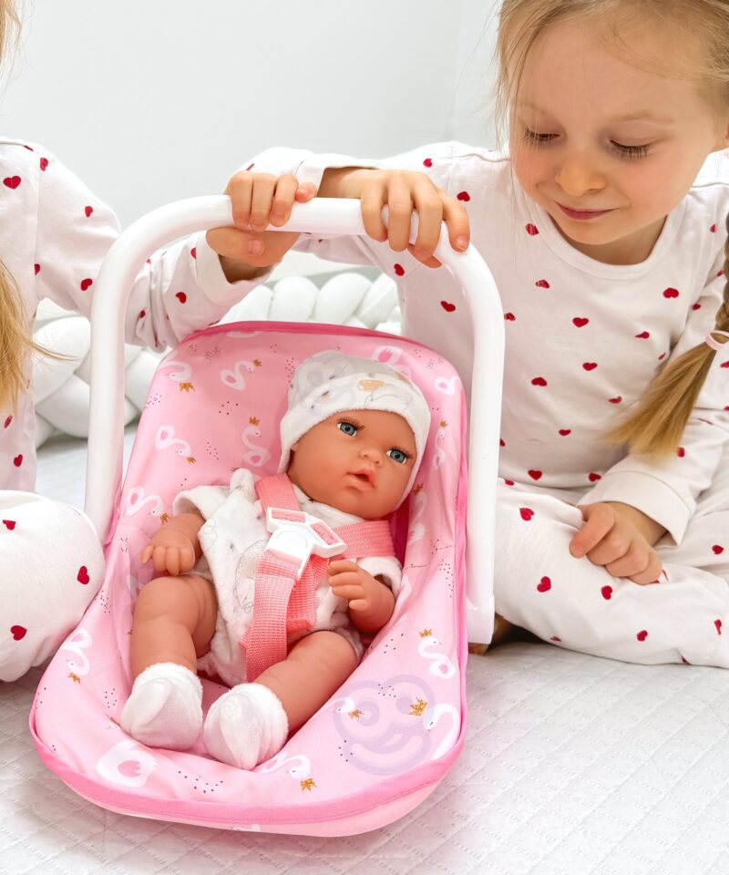 Stiilsed rõivad nukule