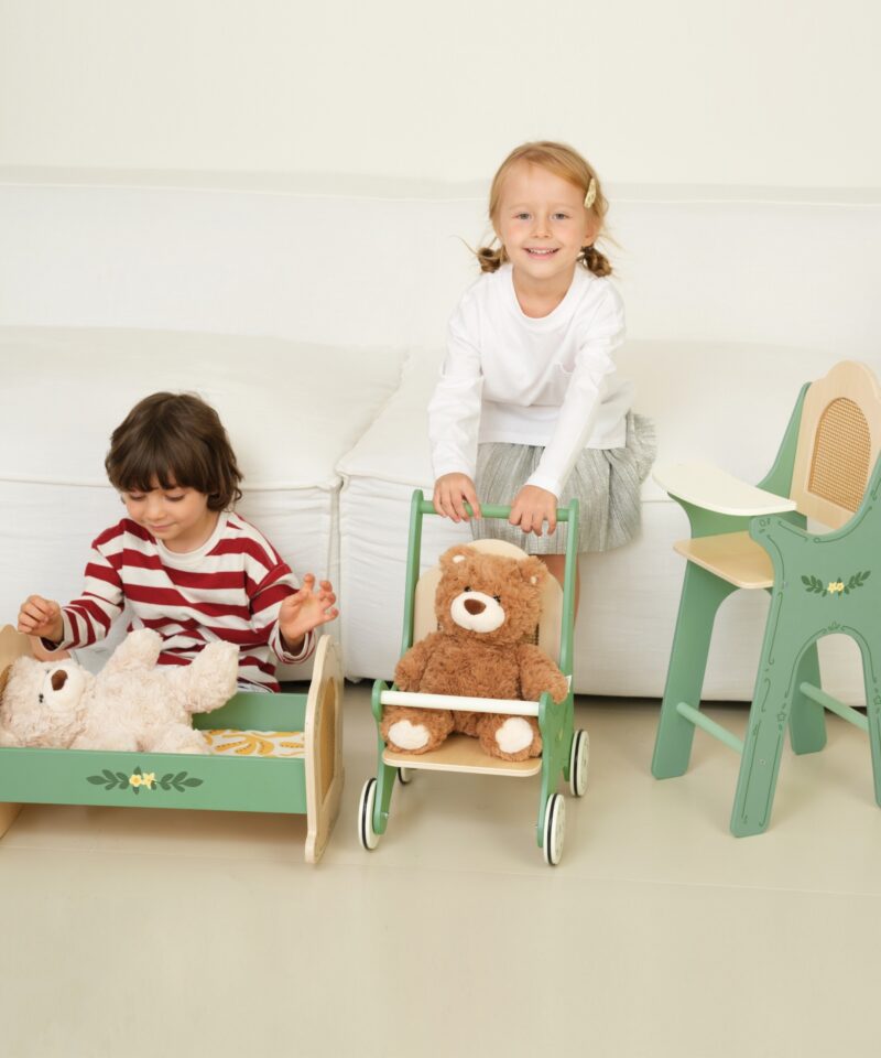 Vintage stiilis nukuvoodi lastele