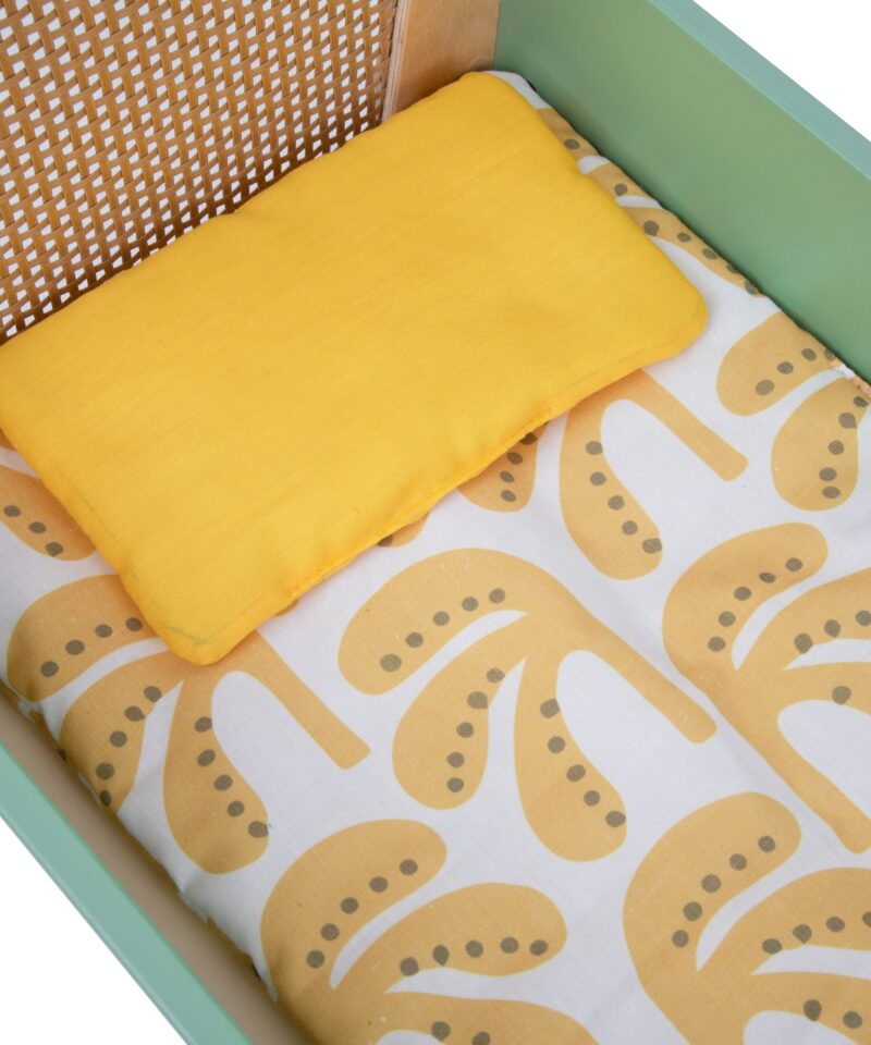 Retro nukuvoodi roheliste toonidega