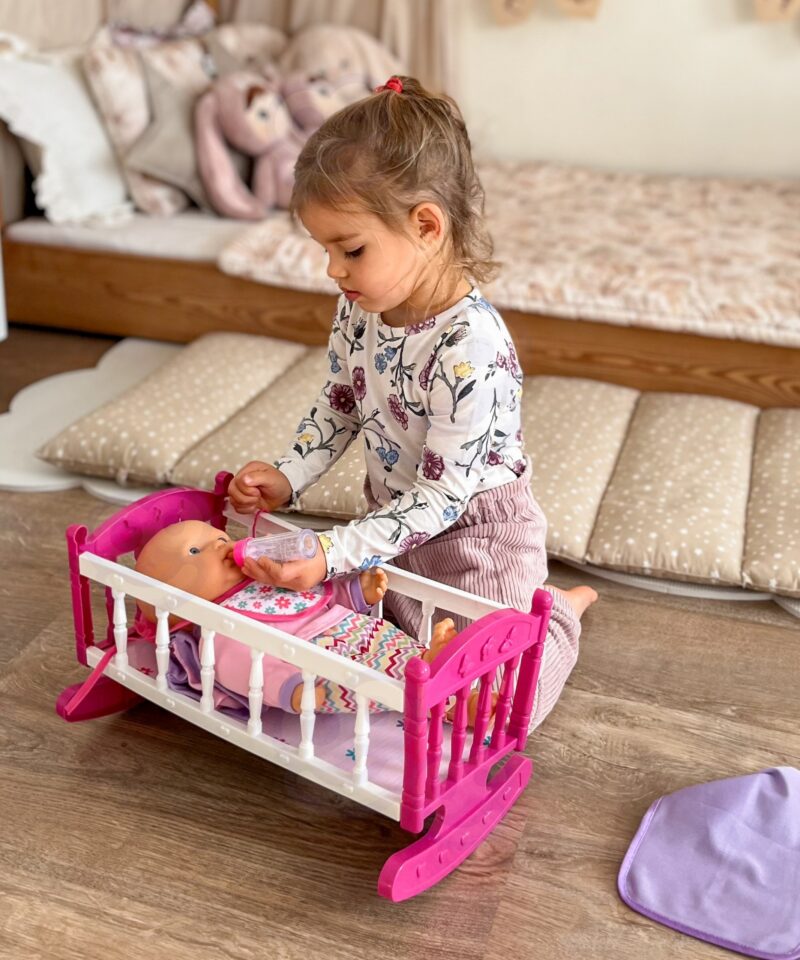 Nukukomplekt koos piimapudeli ja lutiga