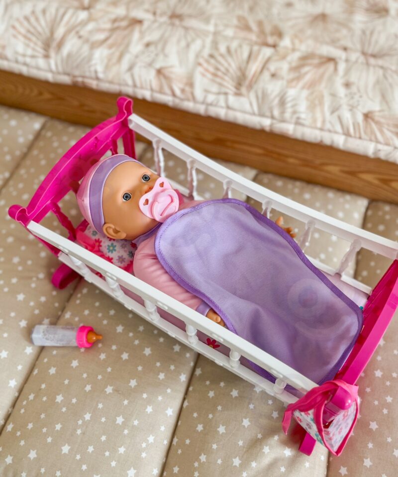 Realistlik nukk ja tarvikud