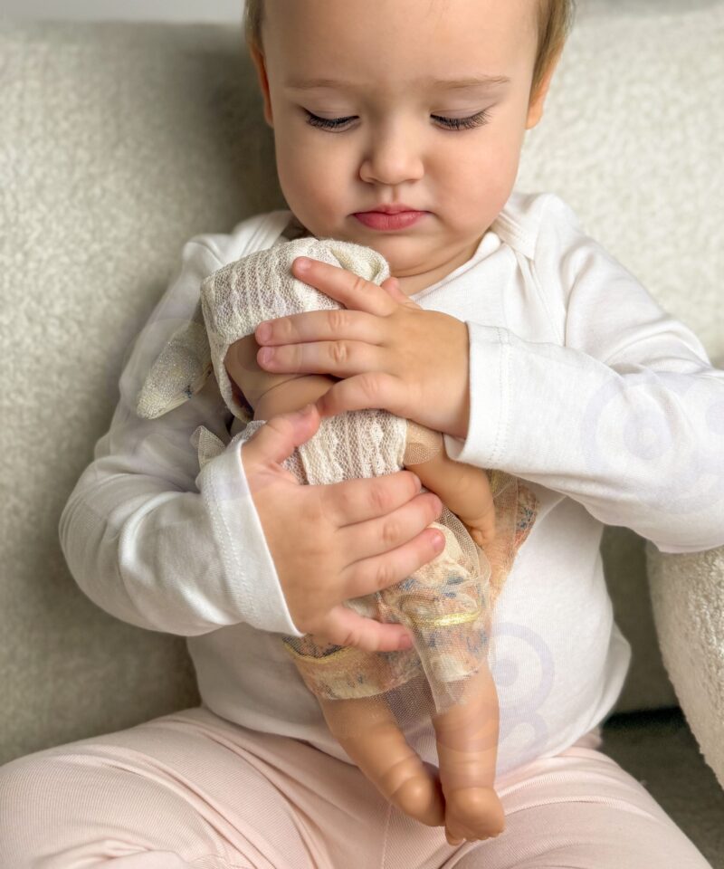 Kvaliteetne beebinukk ohutute materjalidega