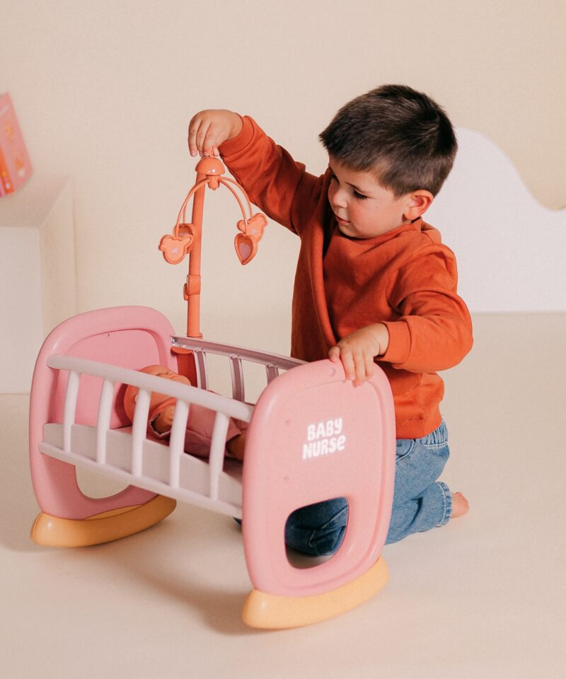 Lastele mõeldud beebinuku häll