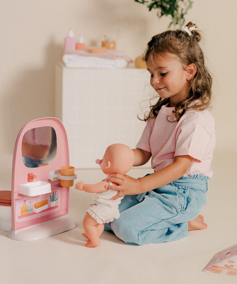 Kaunite toonidega nuku tualettkomplekt