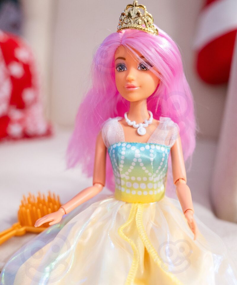 Fantaasiarikkad soengud mereprintsessi nukuga