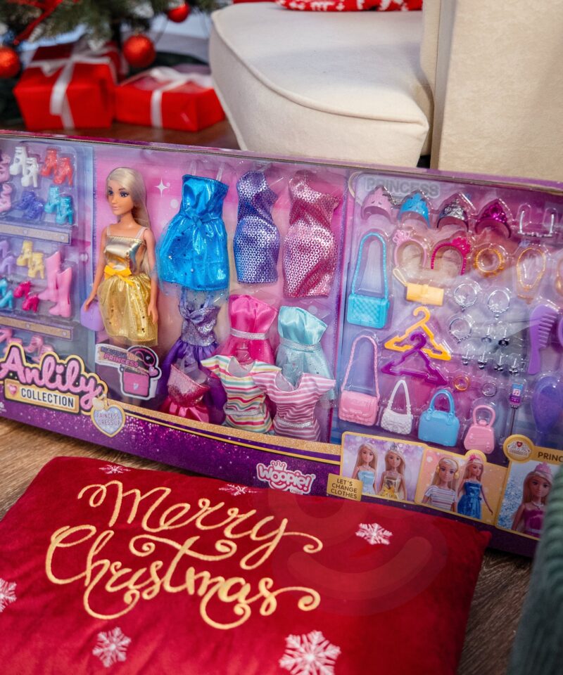 Lili nukukomplekt kinkepakendis