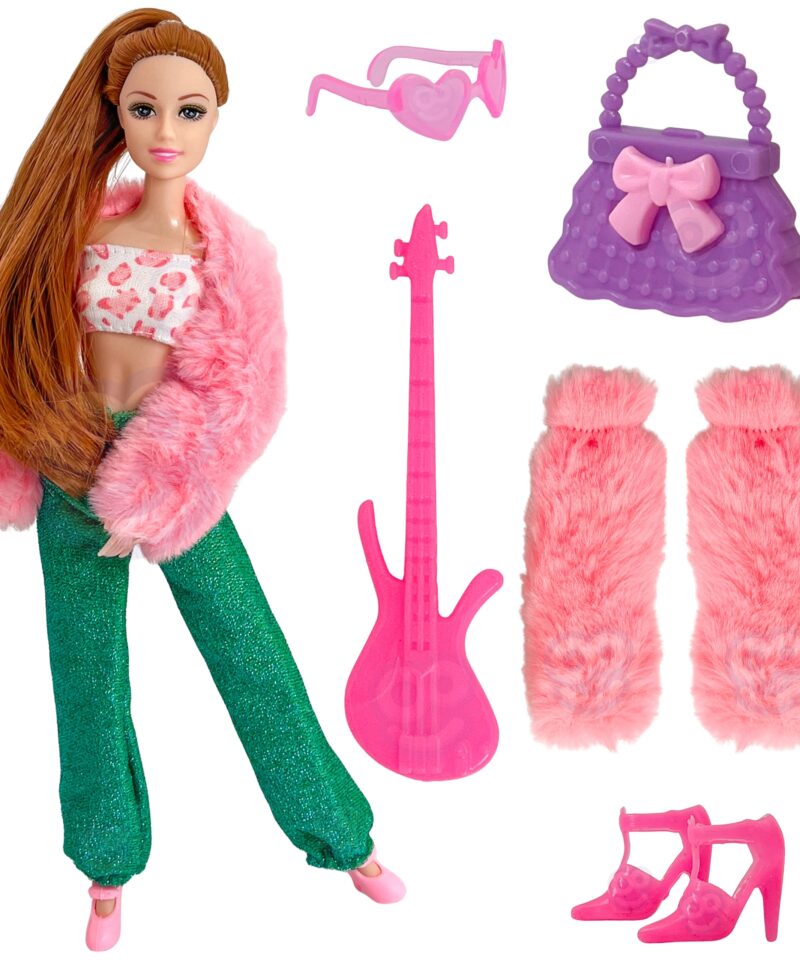 Nukk Emi pastellsete rõivastega