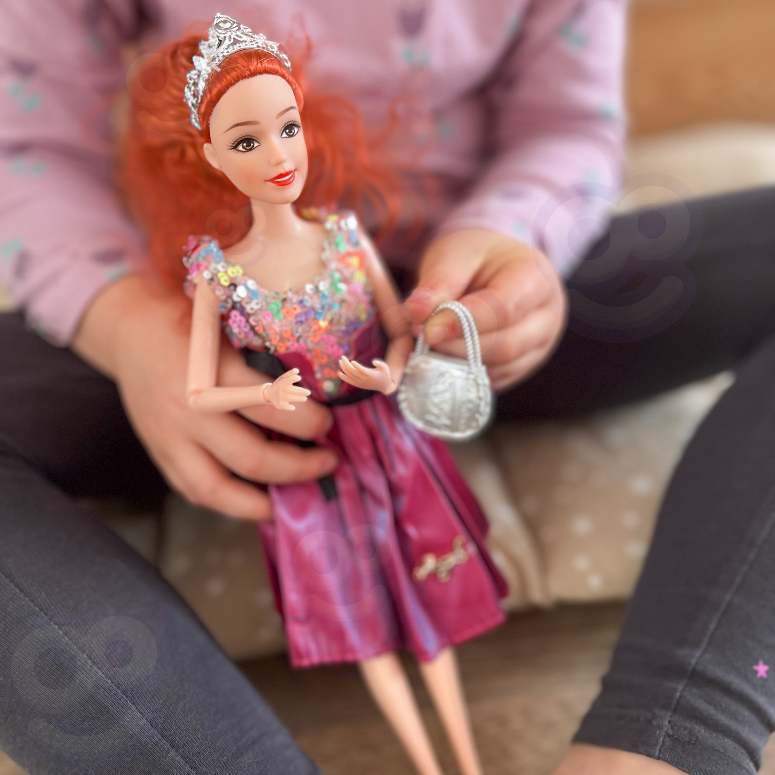 Roosa kleit ja aksessuaarid nukule