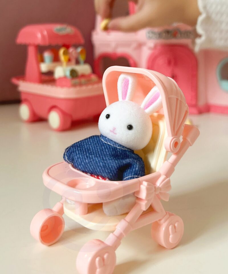 Avatav nukumaja võtmega