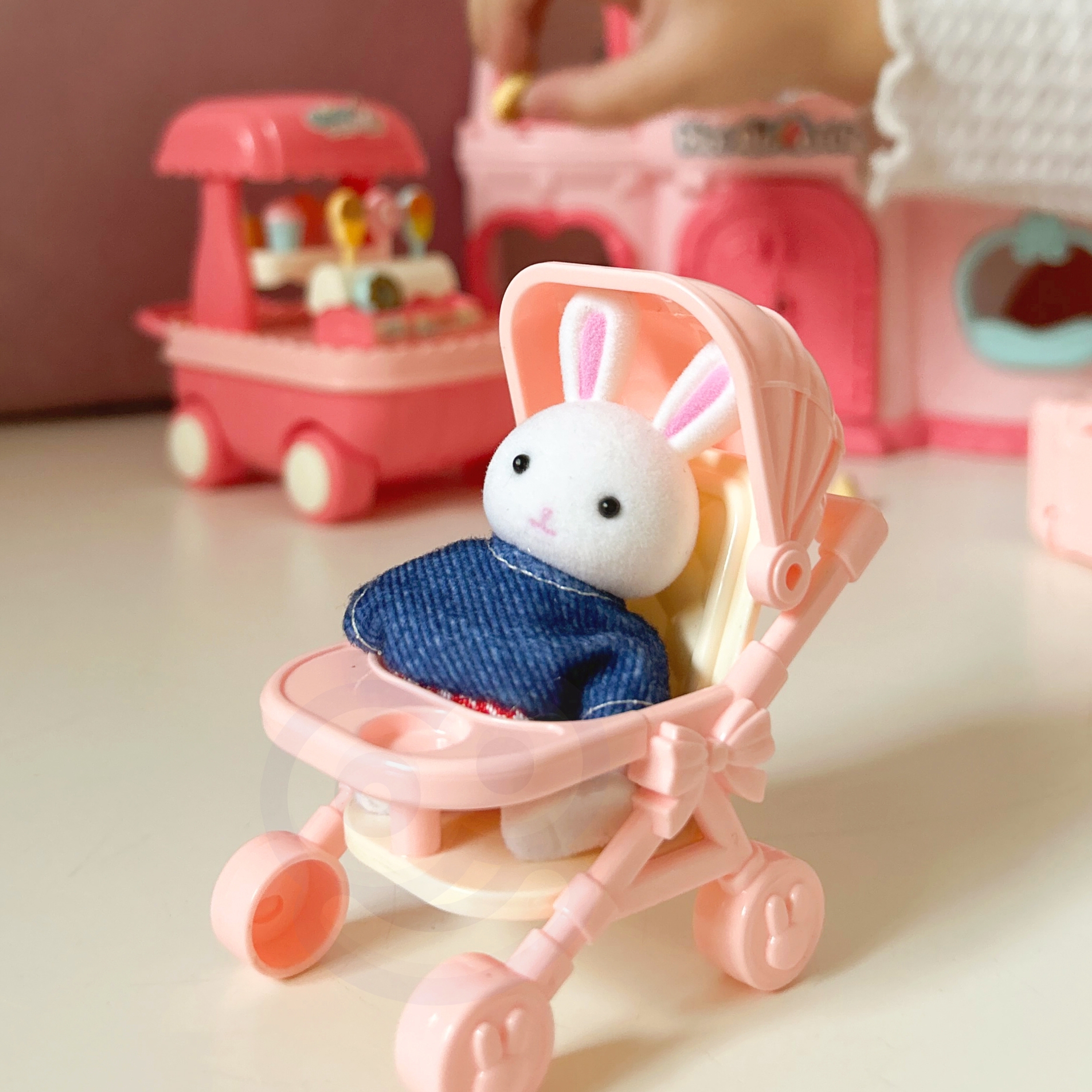 Avatav nukumaja võtmega