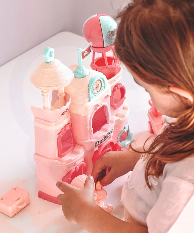 Nukumaja koos rikkalike aksessuaaridega