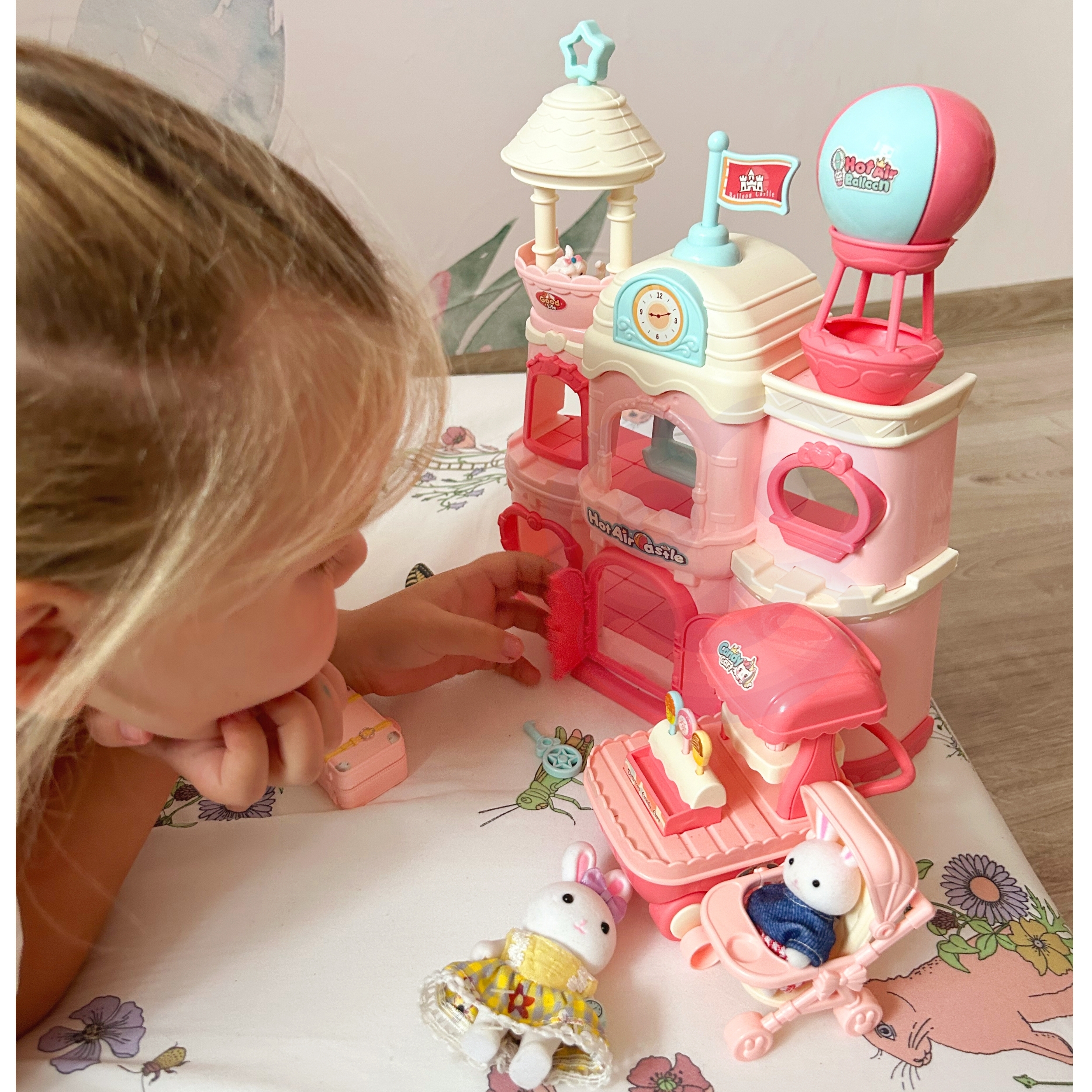 Nukumaja koos rikkalike aksessuaaridega