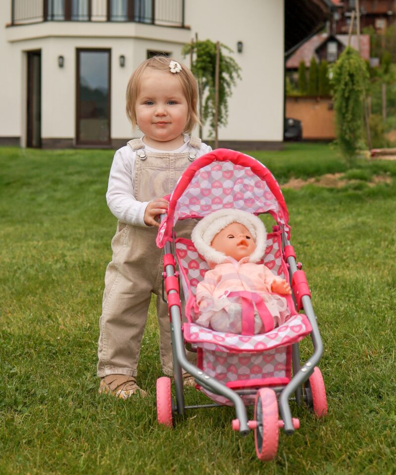 Südamekujundusega nukuvanker mängimiseks