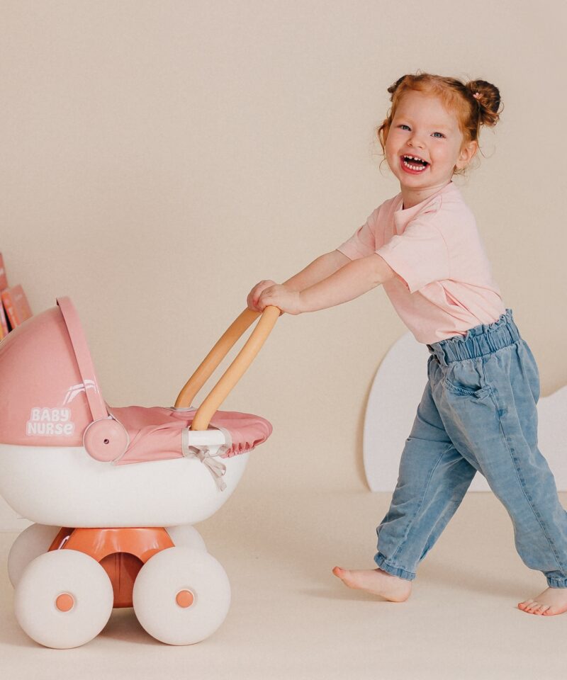 Ohutu nuku jalutuskäru vaiksete ratastega