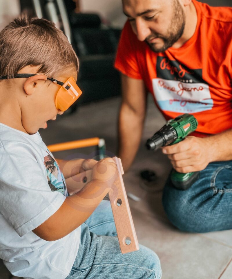 15-osaline tööriistakomplekt lastele