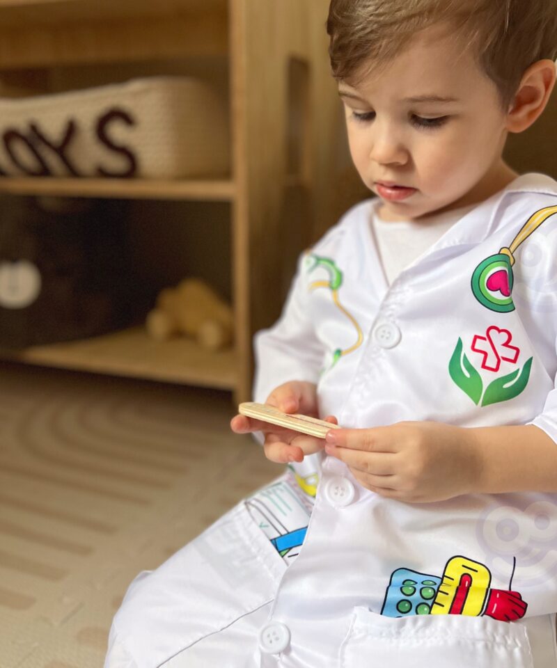 Arstikostüüm kodus mängimiseks