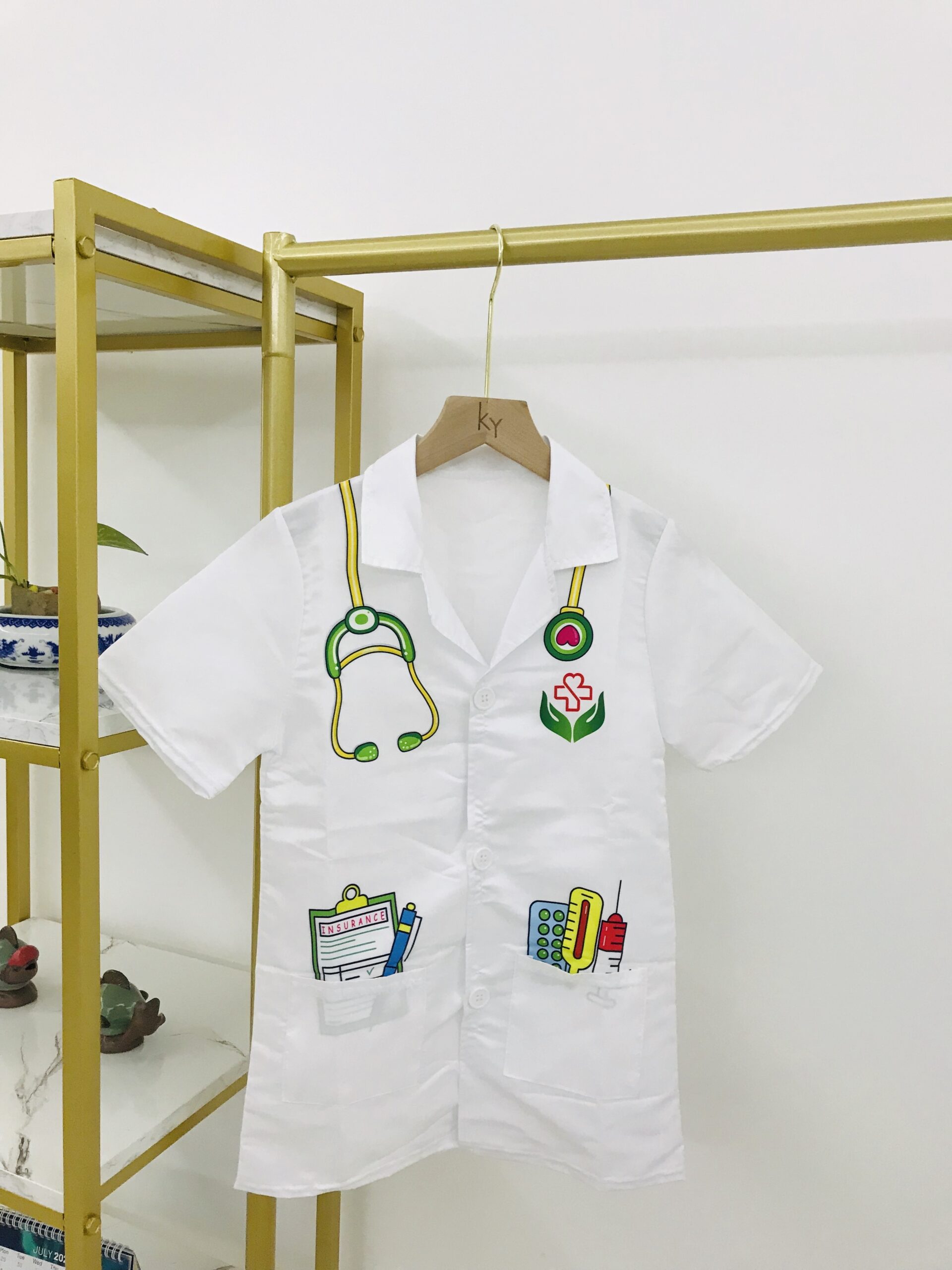 Arstikostüüm kodus mängimiseks