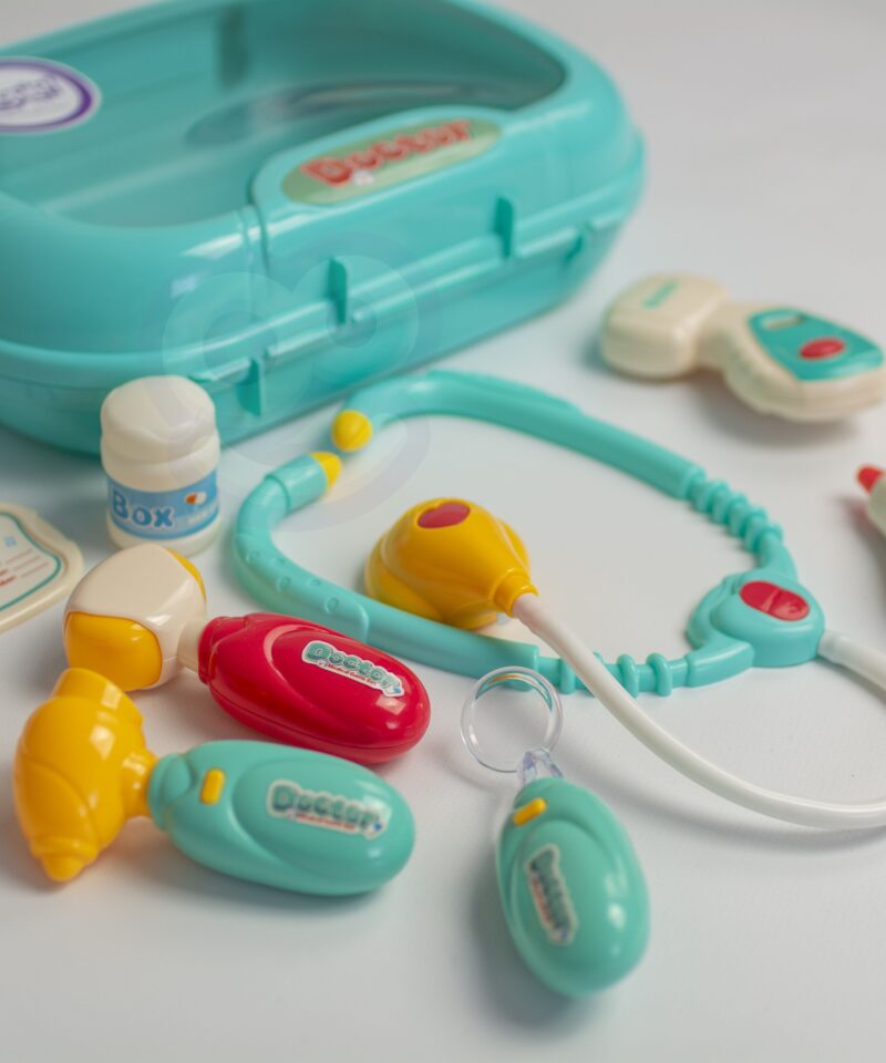 Loovust toetav laste arstikomplekt