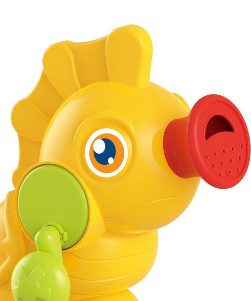 Veepritsimise funktsiooniga mänguasi