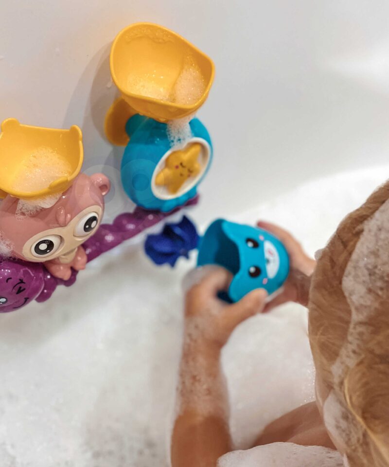 Värvikas ja lõbus vannimänguasi