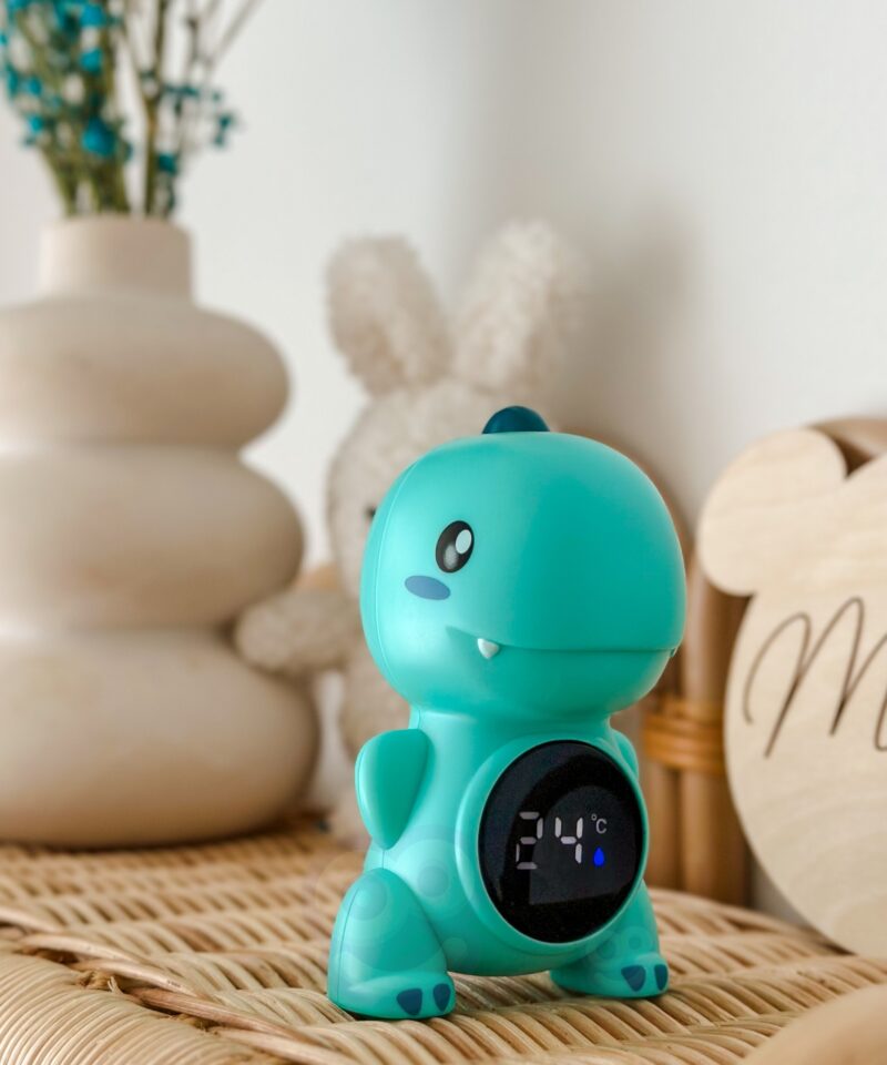 Dinoasaurusekujuline termomeeter lastetuppa