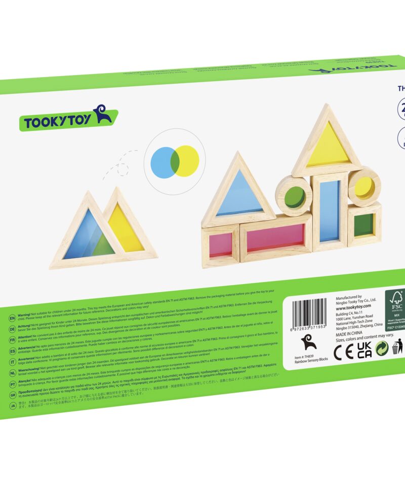 Värvilised puidust klotsid kodus ja lasteaias