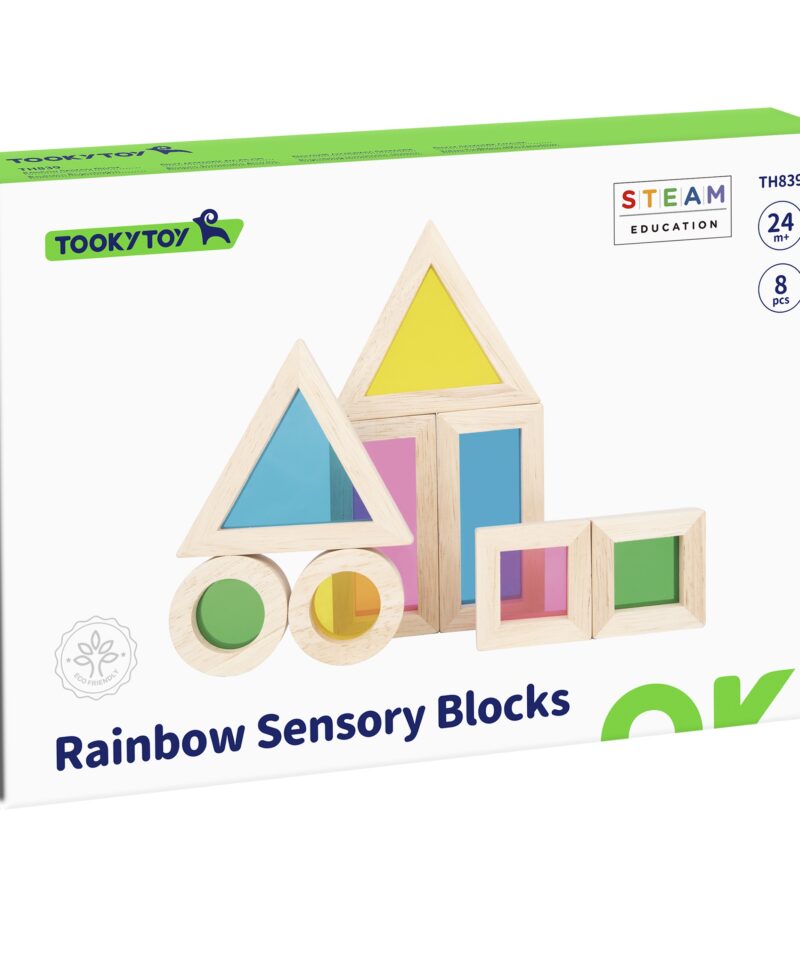 Värvilised puidust klotsid kodus ja lasteaias