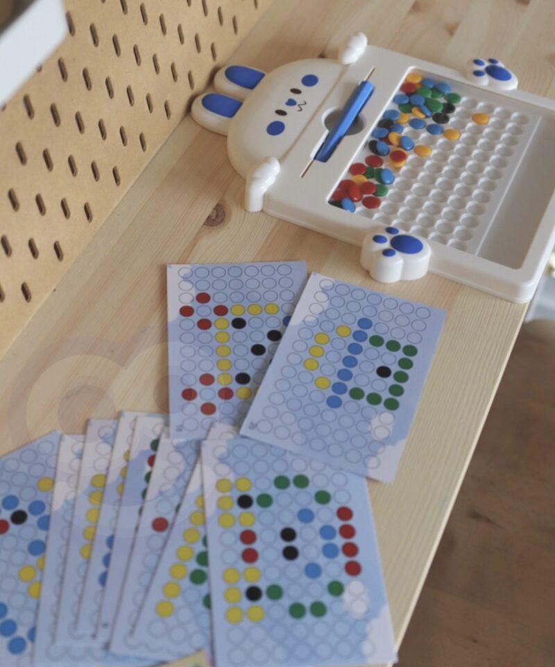 Joonistustahvel magnetnuppudega