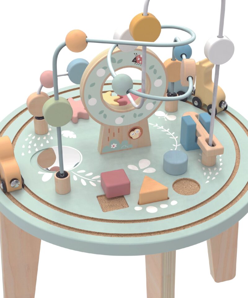 Mängulaud, mis toetab loovust ja loogilist mõtlemist