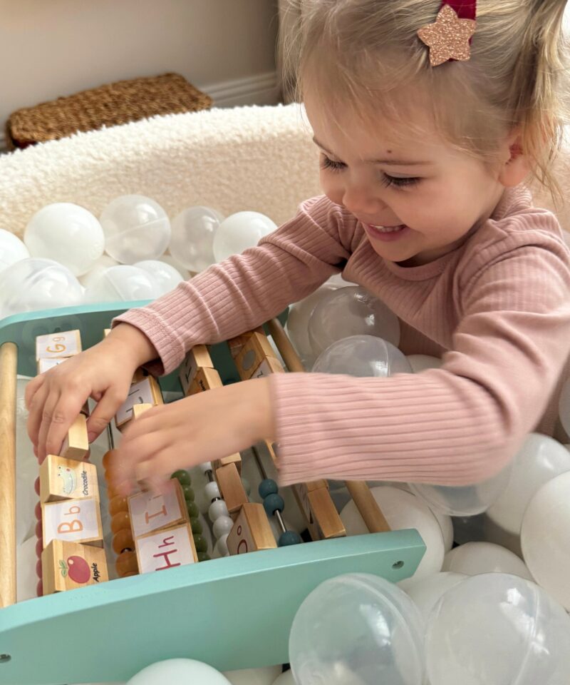 Arvelaud pastelltoonides