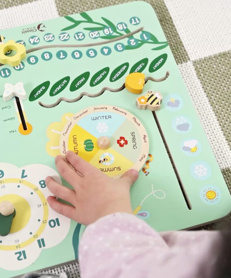 Värviliste elementidega õppimislaud