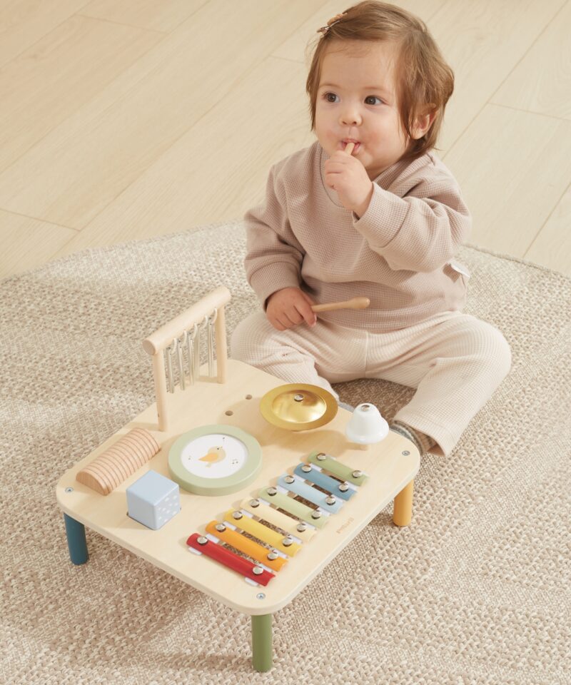 Puidust mängulaud ohutute värvidega