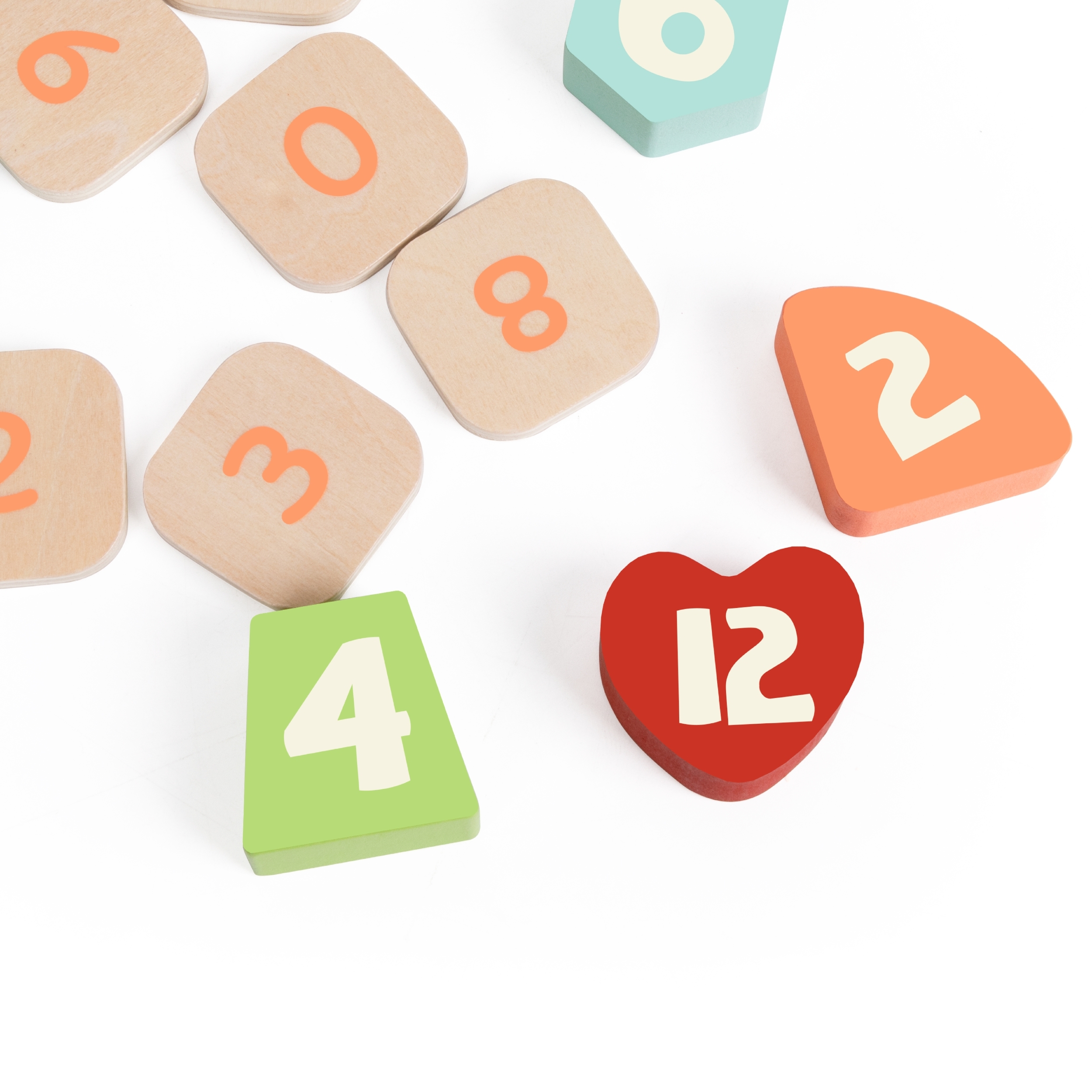 Lastele ohutu puidust mängukell