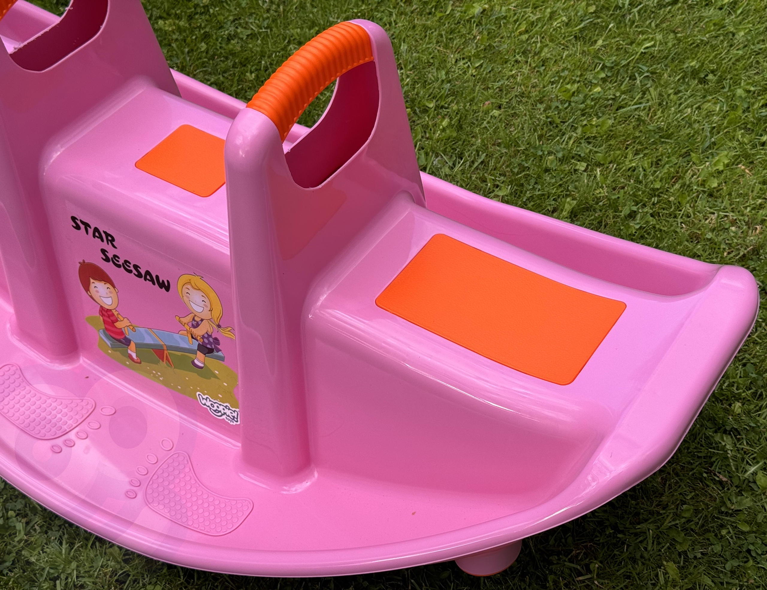 Kiik ümarate servadega