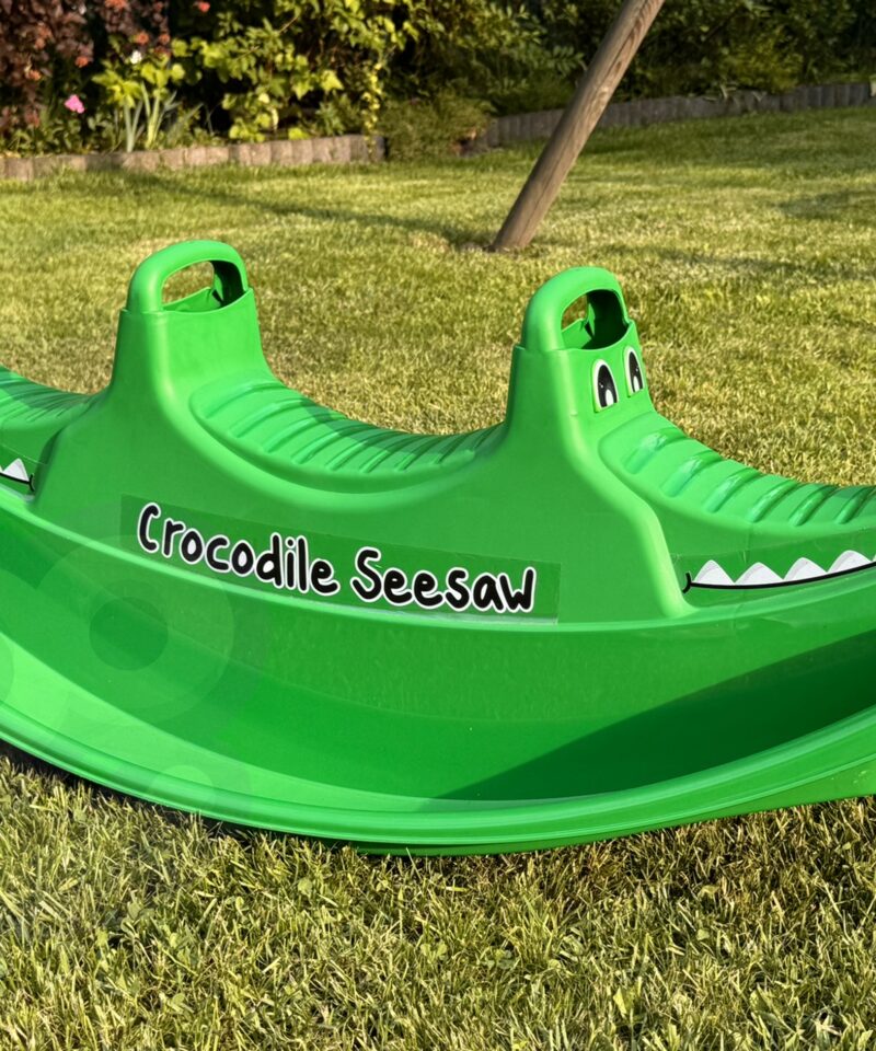 Turvaline kiikhobune kahele lapsele