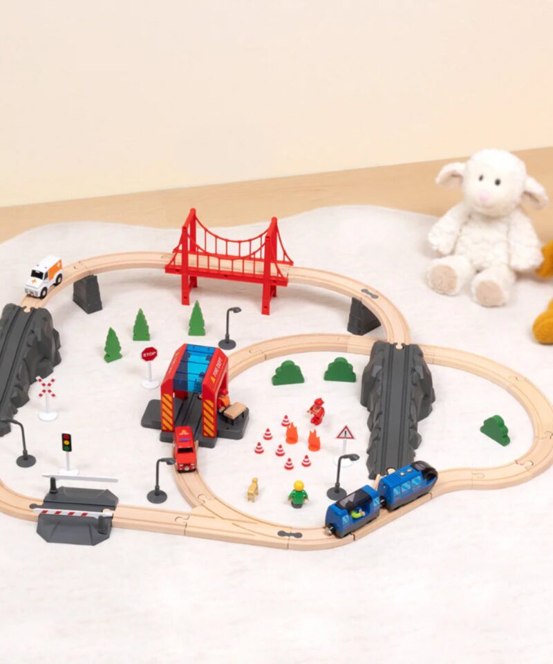 Lastele mõeldud tuletõrje rongikomplekt