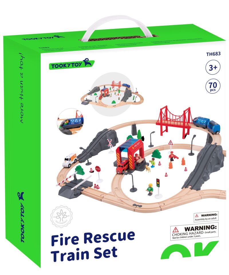 Värvilised figuurid ja sõidukid puidust