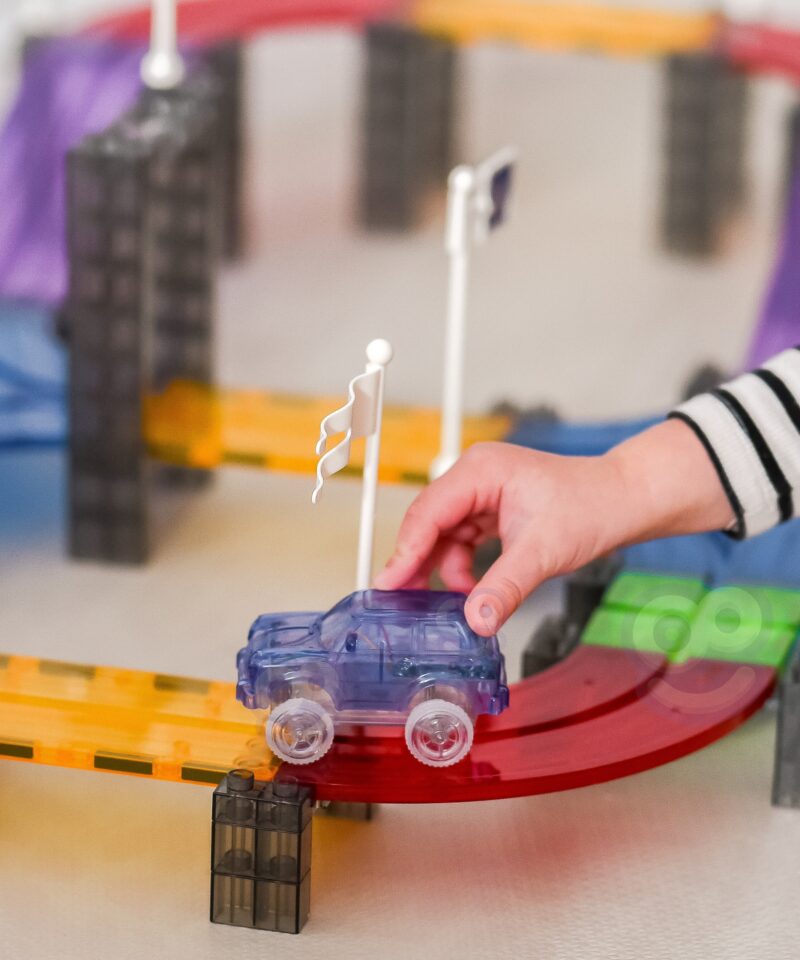 Lastele mõeldud magnetiline mängurada