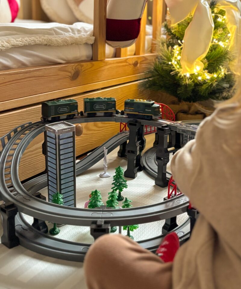 Rongikomplekt magnetiliste vagunitega