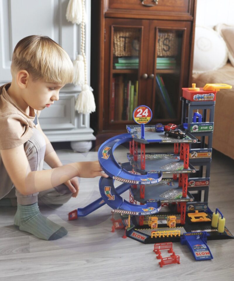 Interaktiivne mängukomplekt mitme funktsiooniga