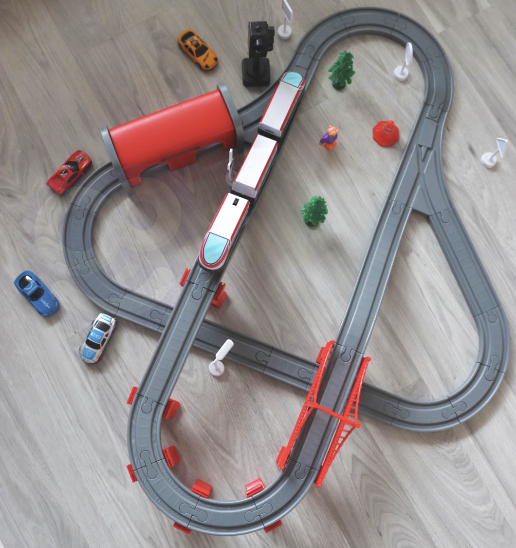 Kingituseks sobiv rongikomplekt