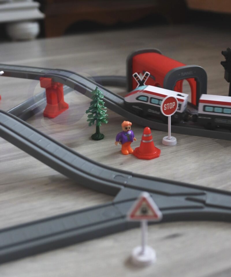 Kingituseks sobiv rongikomplekt