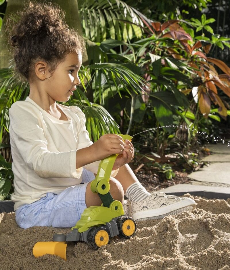 Veepritsiga dinosauruse mänguauto