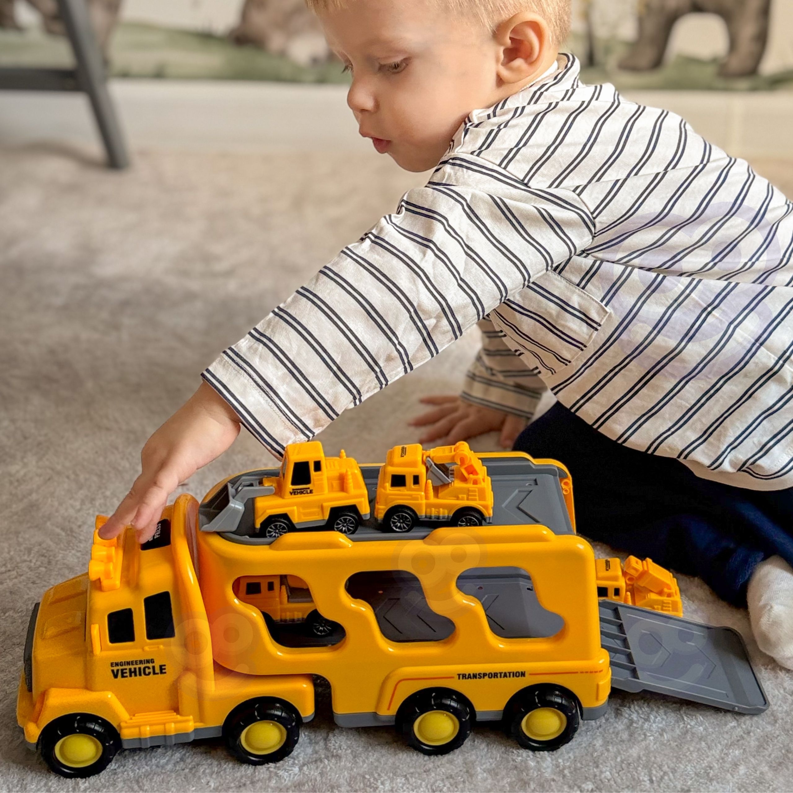 Interaktiivne mänguasi helide ja valgusega