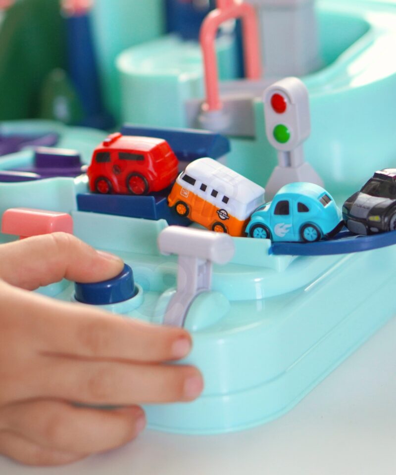 Magnetiliste autodega seiklusrada