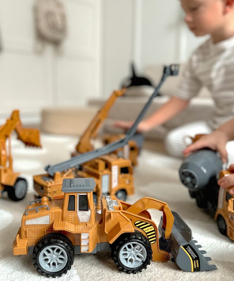Lastele mõeldud ehitusmasinate komplekt