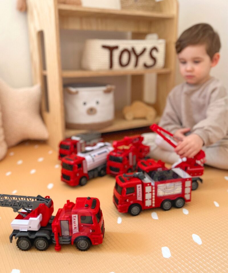 Realistlikud tuletõrjeautod mänguks