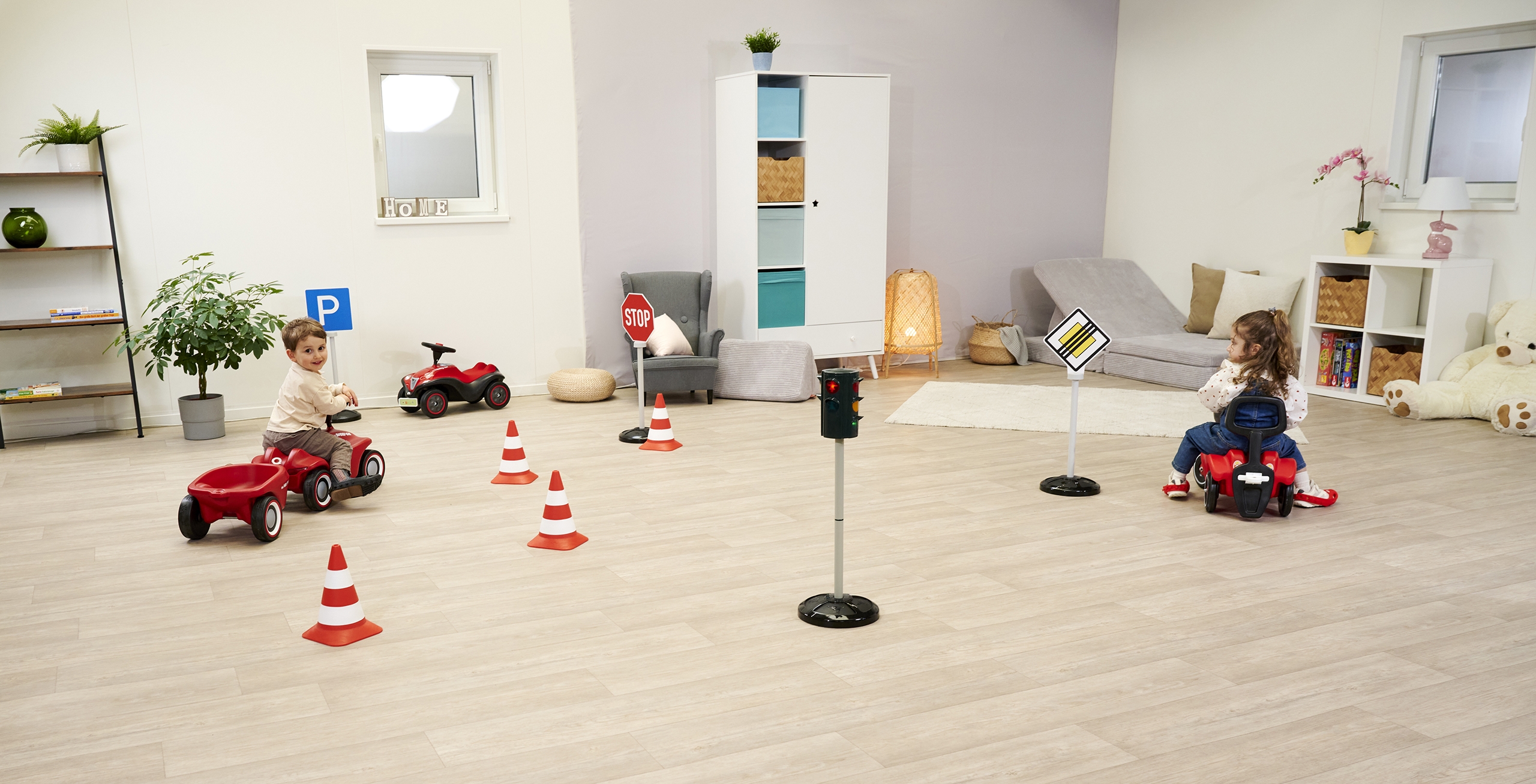 Laste liiklusmärkide komplekt stimuleerib loovust